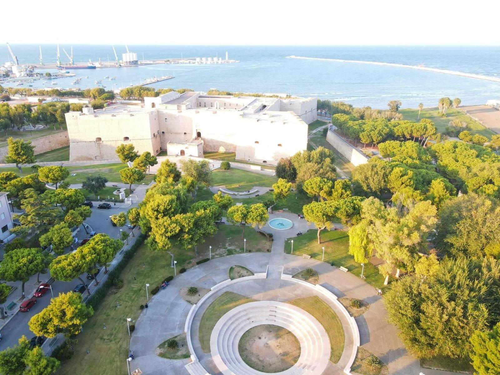 Cd Romanello Барлетта Экстерьер фото